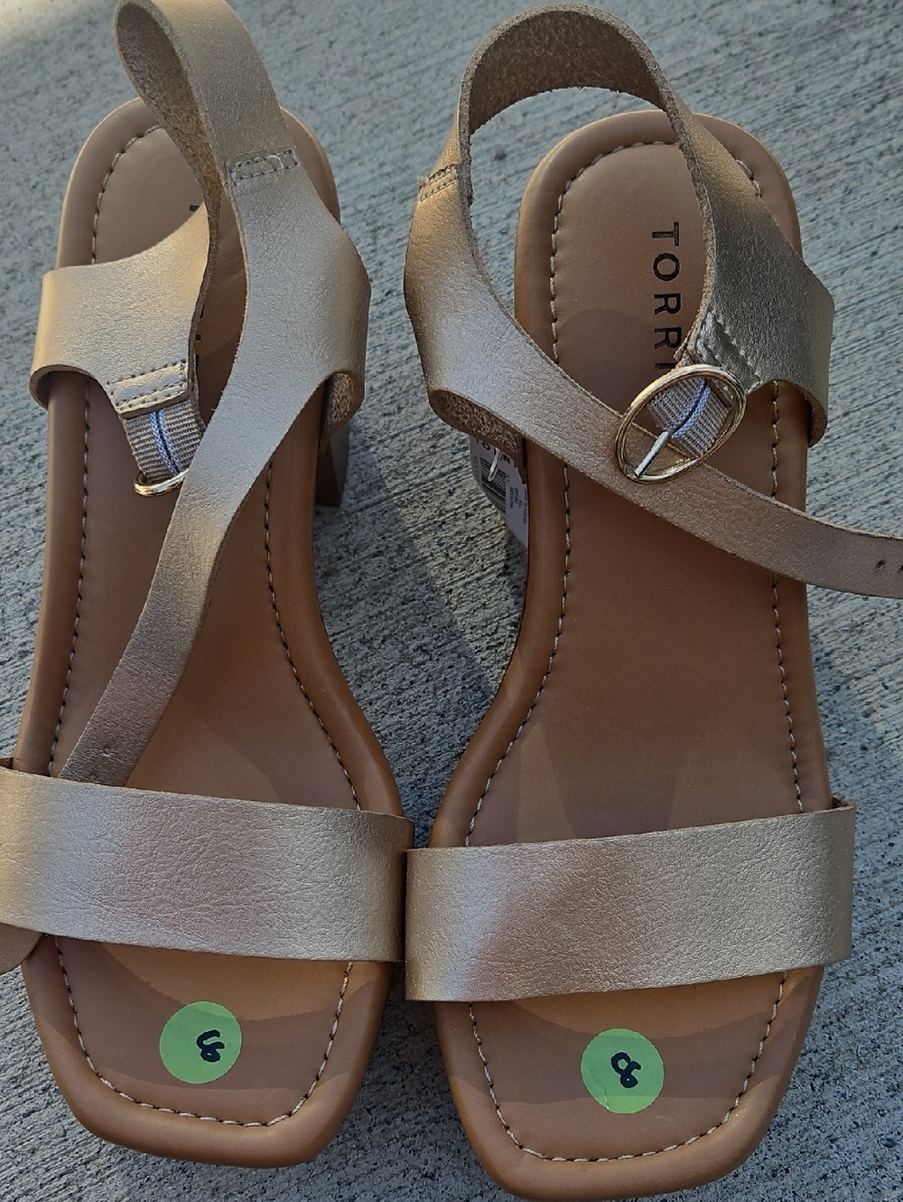 Nwt torrid Gold Metallic Strappy T-Bar Sandals